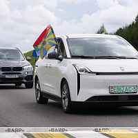 Военнослужащие приняли участие в патриотическом автопробеге Минского района