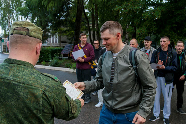 В 557 ибр завершились сборы с военнообязанными