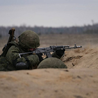 Боевые стрельбы взводов на полигоне Брестский