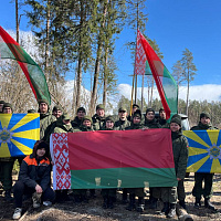 Белорусские военнослужащие продолжают принимать участие в республиканской акции «Дай лесу новае жыццё»