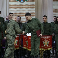 «Легко на сердце от песни весёлой»