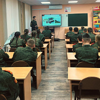 Представители военно-транспортного факультета в БелГУТ провели профориентационную работу