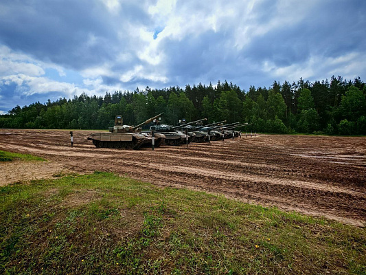 Занятия по вождению с курсантами 72 ОУЦ