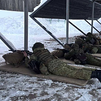 Занятия по огневой подготовке с курсантами Военной академии