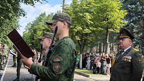 В 72 ОУЦ приведены к Военной присяге более 70 контрактников