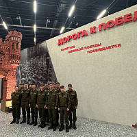 Военнослужащие 120 омбр посетили экспозицию «Дорога к Победе»