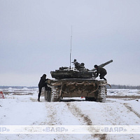 Занятия по огневой подготовке на полигоне Лепельский