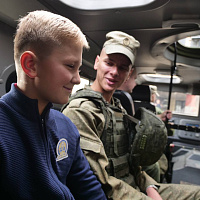 Белорусские военные поблагодарили юного патриота 