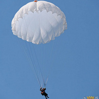 С неба — на воду!