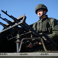 Один из дивизионов зенитной ракетной бригады получил боевое распоряжение и выдвинулся в назначенный район