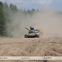 Военнослужащие 72 ОУЦ выполнили упражнение по вождению боевых машин