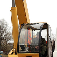 Соединяя берега