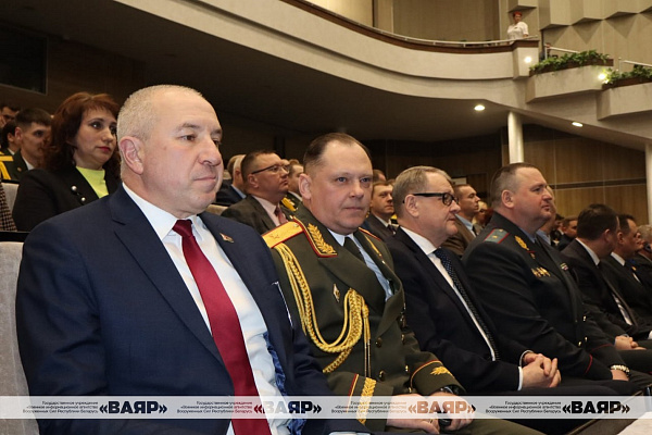 Праздничное торжественное собрание в Гродненском гарнизоне