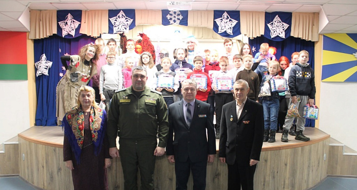 Дарите детям радость 