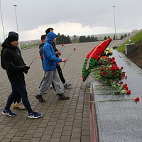 Воины-связисты почтили память героев 