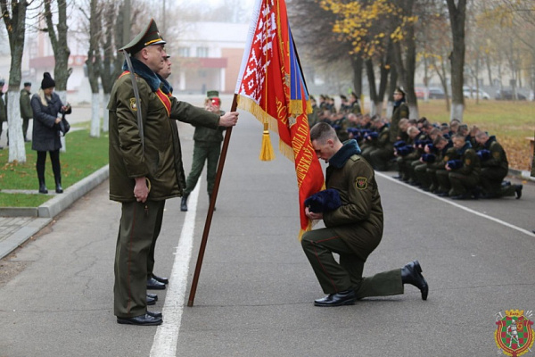 В 72 ОУЦ состоялся 50-й выпуск прапорщиков