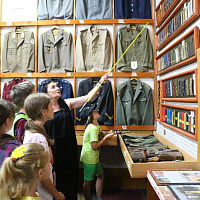 Школьники посетили музей 11 омбр