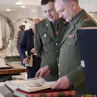 Дворец Независимости открыл свои двери для офицеров военно-технического факультета в БНТУ