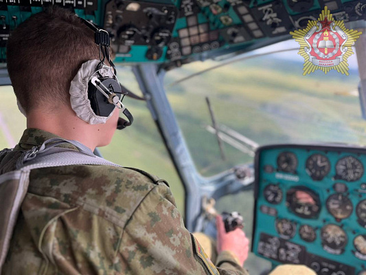 Тренировочные полёты курсантов Военной академии