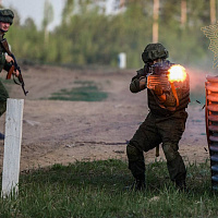 В воинских частях и соединениях продолжаются мероприятия боевой подготовки