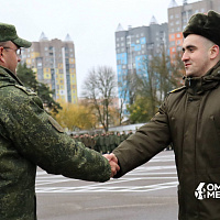 Чествование военнослужащих, выслуживших установленные сроки военной службы