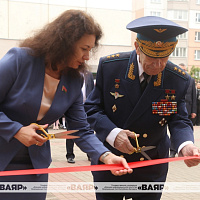 Средней школе № 93 г. Минска присвоено имя лётчика-космонавта Владимира Ковалёнка