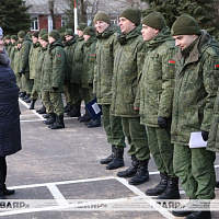  Участники республиканского комитета белорусской общественной организации солдатских матерей ознакомились с условиями службы военнослужащих