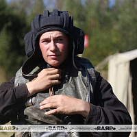 Танкисты 72 ОУЦ преодолели водную преграду