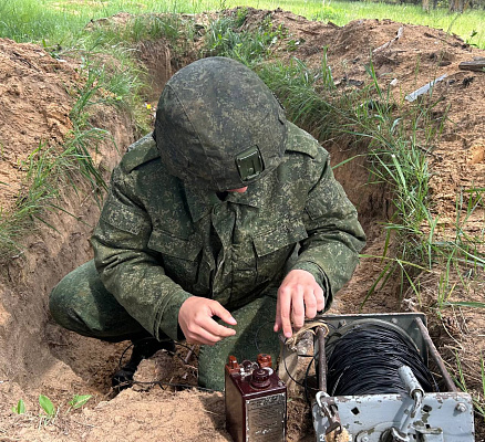 В инженерном полку СЗОК прошли занятия по огневой подготовке и подрывному делу