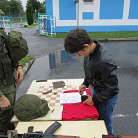 Выставка вооружения от слонимских гвардейцев